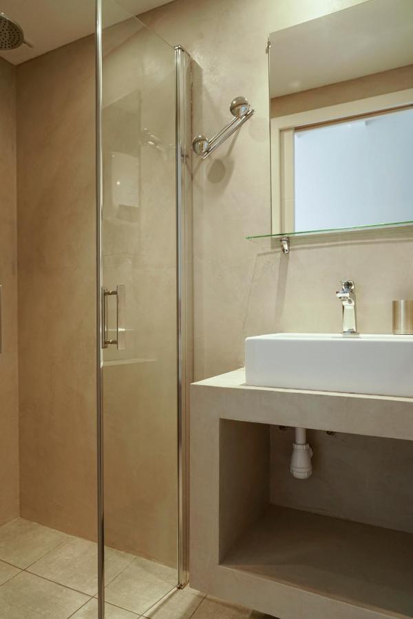 Le Clos Des Taulelles Gite Le Figuier Saint-Privat-de-Champclos Bagian luar foto